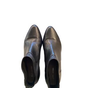 Pour La Victoire Women's Black Leather Ankle Boots size 7.5